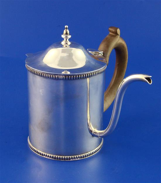 An Edwardian 18th century style silver Argyle by Goldsmiths & Silversmiths Co. Ltd, gross 13 oz.